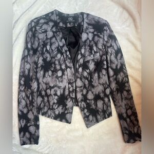 Tart Collection Tie die blazer. Gray black. Size small